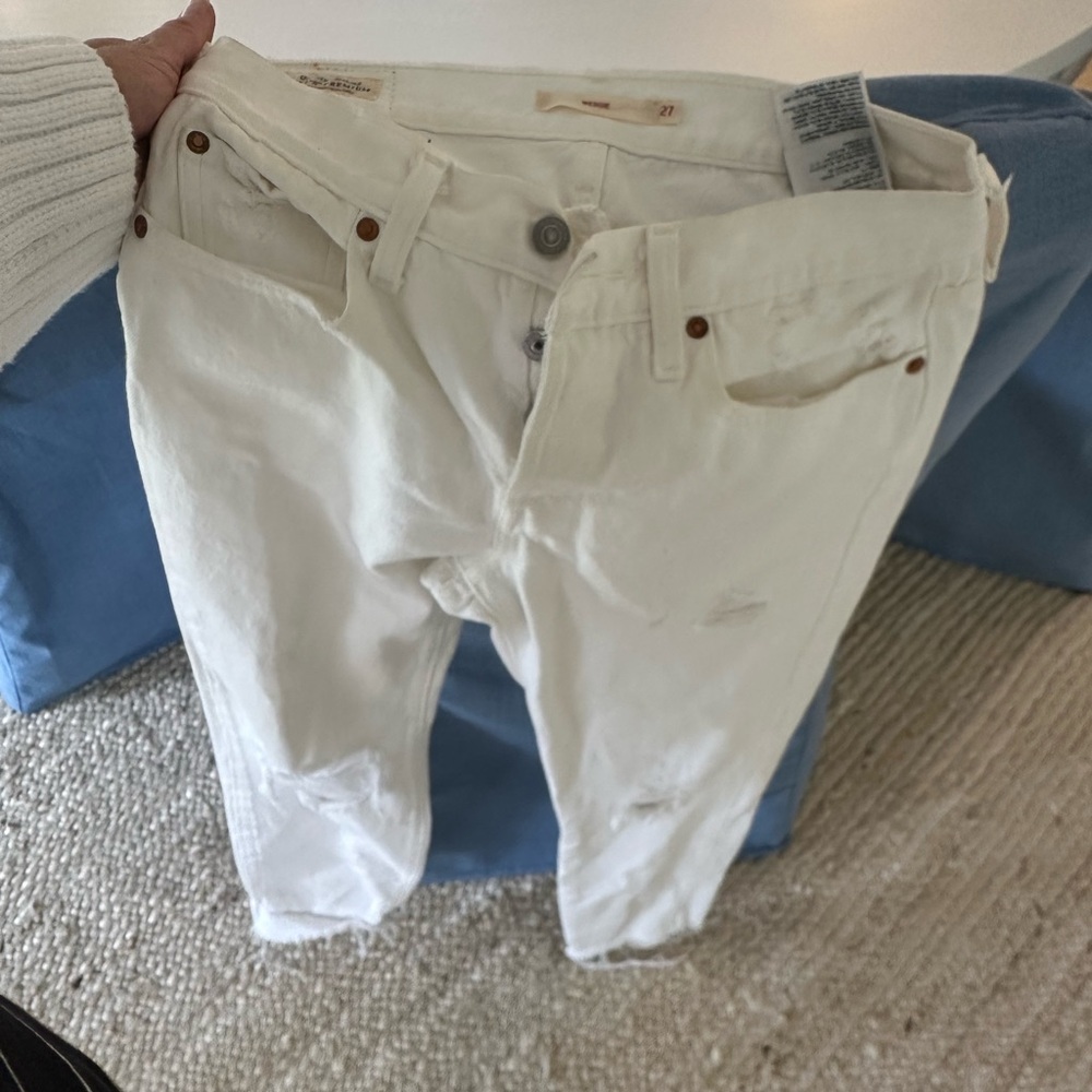 Levi's Women's Cream Straight Leg Jeans - Picture 4 of 4